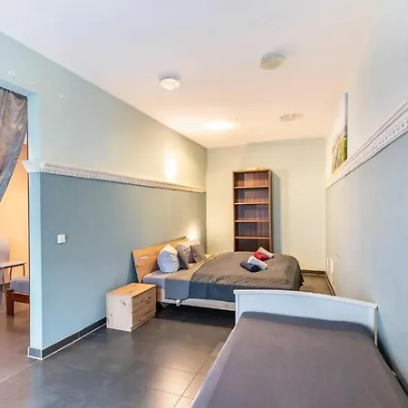 Bacchus Homes * Bacharach