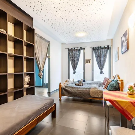 Bacchus Homes * Bacharach