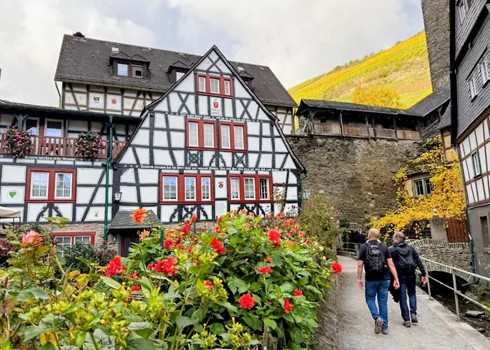 Bacchus Homes * Bacharach